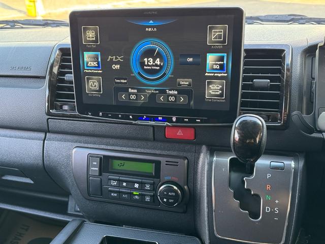 ハイエースバン スーパーＧＬ　ダークプライムＩＩ　ＡＬＰＩＮＥ　ＢＩＧＸ／ワンオーナー／ベッドキット／ＢＲＩＤＥシート／デジタルインナーミラー／ドラレコ／天井スピーカー／後席モニター／社外リアバンパー／デイトナ／車中泊仕様／中古ハイエースカスタム（20枚目）