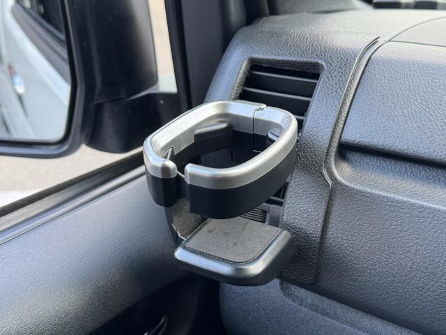 ハイエースバン スーパーＧＬ　ダークプライムＩＩ　ＡＬＰＩＮＥ　ＢＩＧＸ／ワンオーナー／ベッドキット／ＢＲＩＤＥシート／デジタルインナーミラー／ドラレコ／天井スピーカー／後席モニター／社外リアバンパー／デイトナ／車中泊仕様／中古ハイエースカスタム（30枚目）