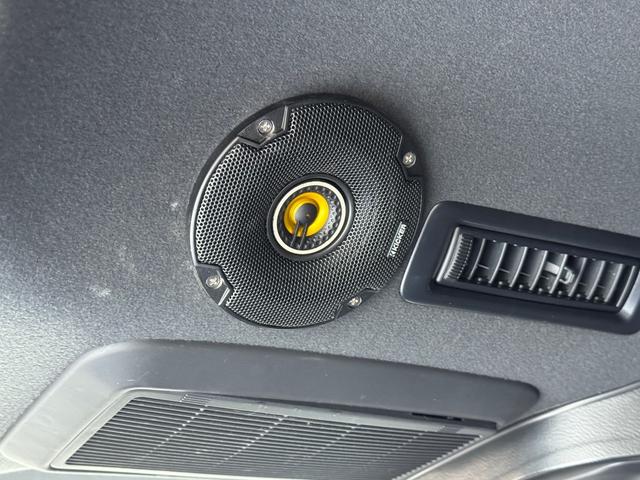 ハイエースバン スーパーＧＬ　ダークプライムＩＩ　ＡＬＰＩＮＥ　ＢＩＧＸ／ワンオーナー／ベッドキット／ＢＲＩＤＥシート／デジタルインナーミラー／ドラレコ／天井スピーカー／後席モニター／社外リアバンパー／デイトナ／車中泊仕様／中古ハイエースカスタム（33枚目）