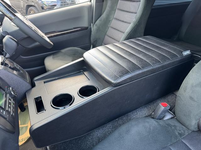 ハイエースバン スーパーＧＬ　ダークプライムＩＩ　ＡＬＰＩＮＥ　ＢＩＧＸ／ワンオーナー／ベッドキット／ＢＲＩＤＥシート／デジタルインナーミラー／ドラレコ／天井スピーカー／後席モニター／社外リアバンパー／デイトナ／車中泊仕様／中古ハイエースカスタム（35枚目）