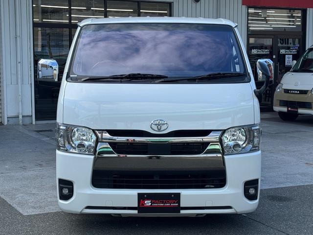 ハイエースバン スーパーＧＬ　ダークプライムＩＩ　ＡＬＰＩＮＥ　ＢＩＧＸ／ワンオーナー／ベッドキット／ＢＲＩＤＥシート／デジタルインナーミラー／ドラレコ／天井スピーカー／後席モニター／社外リアバンパー／デイトナ／車中泊仕様／中古ハイエースカスタム（36枚目）