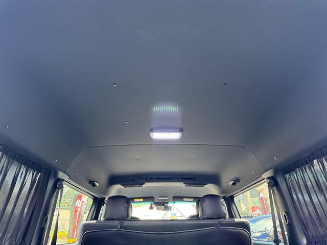 ハイエースバン スーパーGL 50TH アニバーサリーリミテッド ワイド/ディーゼル/50周年/グラファイトメタリック/ジョーカーフロントバンパー//ベッドキット/ALPINE11インチBIGXナビ/フルフラット/車中泊/キャンピングカー仕様/ハイエースカスタム(16枚目)