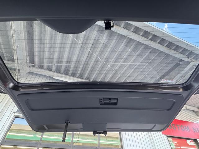 ハイエースバン スーパーGL 50TH アニバーサリーリミテッド ワイド/ディーゼル/50周年/グラファイトメタリック/ジョーカーフロントバンパー//ベッドキット/ALPINE11インチBIGXナビ/フルフラット/車中泊/キャンピングカー仕様/ハイエースカスタム(17枚目)