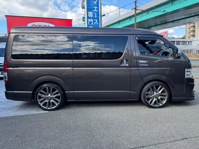 ハイエースバン スーパーGL 50TH アニバーサリーリミテッド ワイド/ディーゼル/50周年/グラファイトメタリック/ジョーカーフロントバンパー//ベッドキット/ALPINE11インチBIGXナビ/フルフラット/車中泊/キャンピングカー仕様/ハイエースカスタム(20枚目)