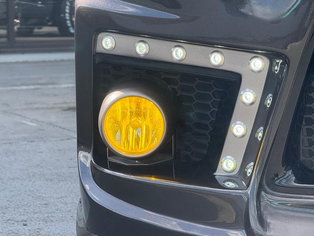 ハイエースバン スーパーGL 50TH アニバーサリーリミテッド ワイド/ディーゼル/50周年/グラファイトメタリック/ジョーカーフロントバンパー//ベッドキット/ALPINE11インチBIGXナビ/フルフラット/車中泊/キャンピングカー仕様/ハイエースカスタム(39枚目)