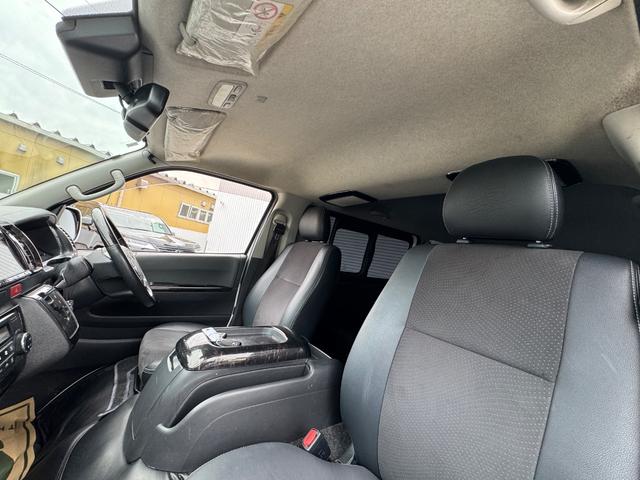 ハイエースバン スーパーＧＬ　ダークプライム　ディーゼル車／フルエアロ／ＥＳＳＥＸ／１８ＡＷ／／ローダウン／ＣＲＳバッドフェイスボンネット／８インチナビ／ＥＴＣ／バックカメラ／４１５コブラ／フロントスポイラー／ハイエース／カスタム／中古ハイエース（47枚目）