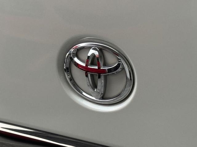 ハイエースバン スーパーＧＬ　ダークプライム　ディーゼル車／フルエアロ／ＥＳＳＥＸ／１８ＡＷ／／ローダウン／ＣＲＳバッドフェイスボンネット／８インチナビ／ＥＴＣ／バックカメラ／４１５コブラ／フロントスポイラー／ハイエース／カスタム／中古ハイエース（54枚目）