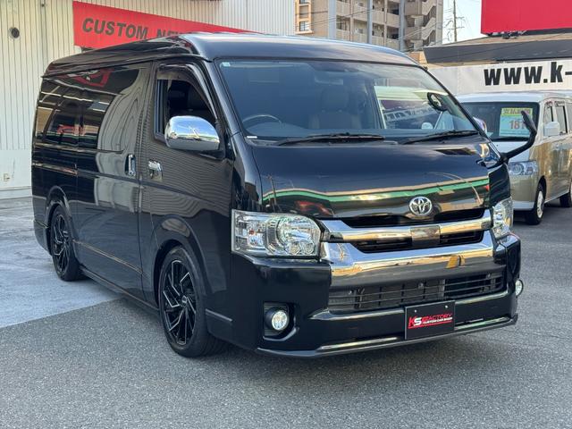ハイエースバン スーパーＧＬ　ダークプライム　ディーゼル／フルエアロ／ローダウン／玄武／ショック／リアスポイラー／ＥＳＳＥＸ／ＥＷ－１８／ベッドキット／フローリングパネル／ヴァレンティ／シグマ／ＬＥＤテールランプ／インテリアパネル／中古ハイエース（23枚目）