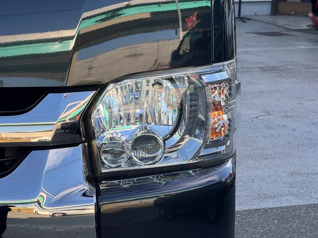 ハイエースバン スーパーＧＬ　ダークプライム　ディーゼル／フルエアロ／ローダウン／玄武／ショック／リアスポイラー／ＥＳＳＥＸ／ＥＷ－１８／ベッドキット／フローリングパネル／ヴァレンティ／シグマ／ＬＥＤテールランプ／インテリアパネル／中古ハイエース（33枚目）