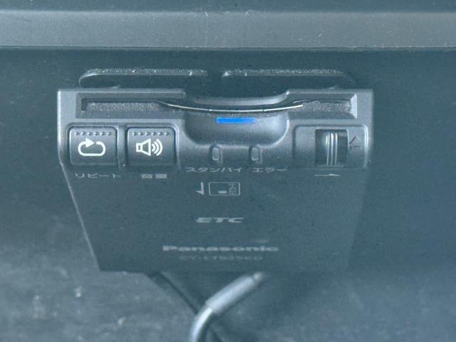 ハイエースバン スーパーＧＬ　ダークプライム　ディーゼル／フルエアロ／ローダウン／玄武／ショック／リアスポイラー／ＥＳＳＥＸ／ＥＷ－１８／ベッドキット／フローリングパネル／ヴァレンティ／シグマ／ＬＥＤテールランプ／インテリアパネル／中古ハイエース（68枚目）