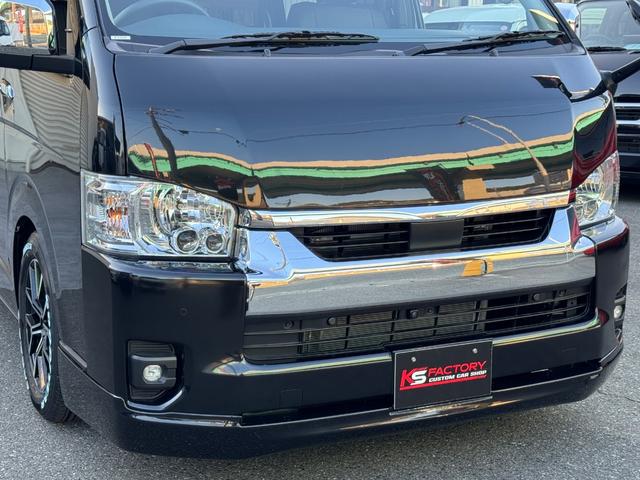 ハイエースワゴン ＧＬ　新車／ベッドキット／テーブル／シートアレンジ／フルフラット／新品１７ＡＷ／ゼロブレイク／４１５コブラスポイラー／ローダウン／ナスカータイヤ／間接照明／フローリング施工／新車ハイエースカスタム（37枚目）