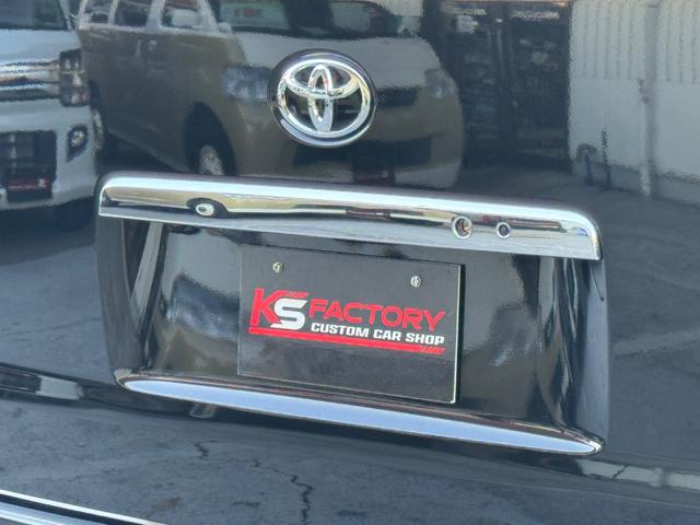 ハイエースワゴン ＧＬ　新車／ベッドキット／テーブル／シートアレンジ／フルフラット／新品１７ＡＷ／ゼロブレイク／４１５コブラスポイラー／ローダウン／ナスカータイヤ／間接照明／フローリング施工／新車ハイエースカスタム（52枚目）