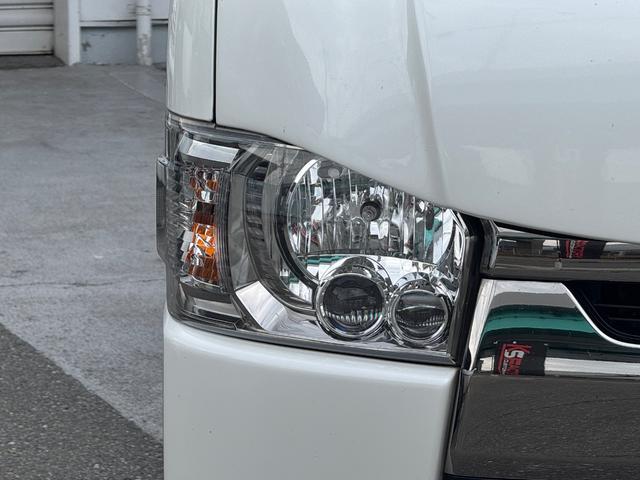 ハイエースバン スーパーGL ダークプライムII ディーゼル/ワンオーナー/バッドフェイス/ローダウン/CRSフロントスポイラー/GIBSONカミュラ/17AWナスカータイヤ/フローリング/LEDテールランプ/ETC/バックカメラ/ハイエースカスタム(28枚目)