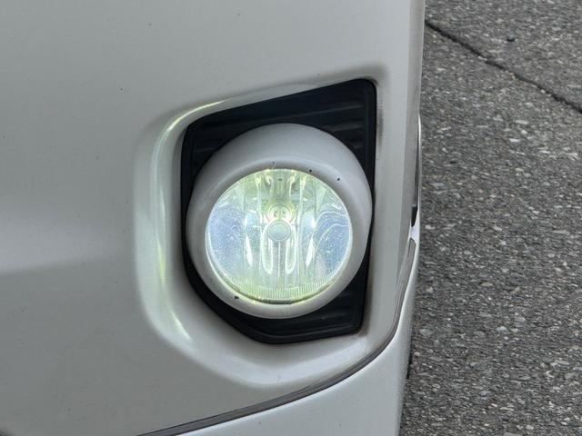 ハイエースバン スーパーGL ダークプライムII ディーゼル/ワンオーナー/バッドフェイス/ローダウン/CRSフロントスポイラー/GIBSONカミュラ/17AWナスカータイヤ/フローリング/LEDテールランプ/ETC/バックカメラ/ハイエースカスタム(35枚目)