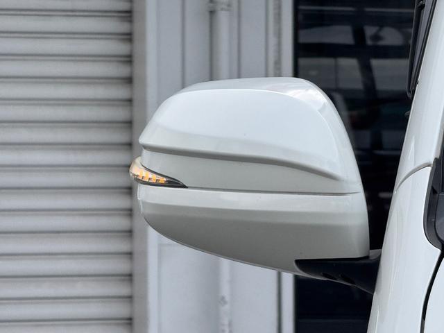 ハイエースバン スーパーGL ダークプライムII ディーゼル/ワンオーナー/バッドフェイス/ローダウン/CRSフロントスポイラー/GIBSONカミュラ/17AWナスカータイヤ/フローリング/LEDテールランプ/ETC/バックカメラ/ハイエースカスタム(36枚目)