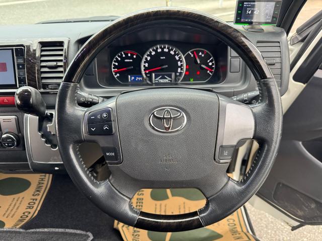 ハイエースバン スーパーGL ダークプライムII ディーゼル/ワンオーナー/バッドフェイス/ローダウン/CRSフロントスポイラー/GIBSONカミュラ/17AWナスカータイヤ/フローリング/LEDテールランプ/ETC/バックカメラ/ハイエースカスタム(55枚目)