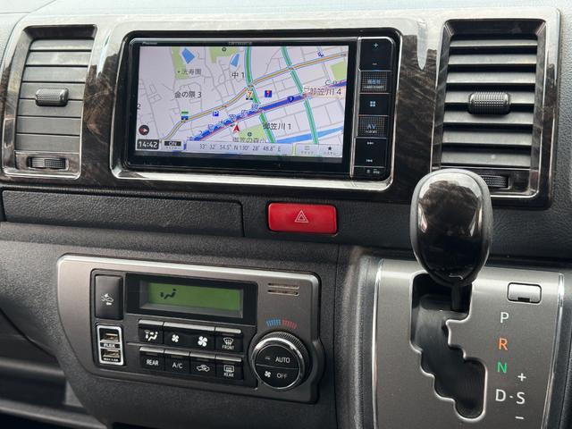 ハイエースバン スーパーGL ダークプライムII ディーゼル/ワンオーナー/バッドフェイス/ローダウン/CRSフロントスポイラー/GIBSONカミュラ/17AWナスカータイヤ/フローリング/LEDテールランプ/ETC/バックカメラ/ハイエースカスタム(60枚目)