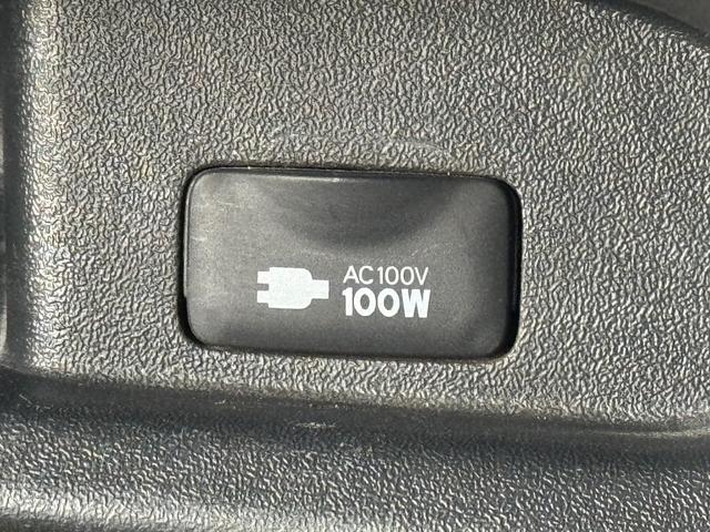 ハイエースバン スーパーGL ダークプライムII ディーゼル/ワンオーナー/バッドフェイス/ローダウン/CRSフロントスポイラー/GIBSONカミュラ/17AWナスカータイヤ/フローリング/LEDテールランプ/ETC/バックカメラ/ハイエースカスタム(69枚目)