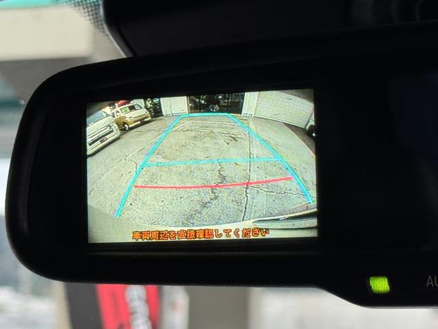 ハイエースバン スーパーGL ダークプライムII ディーゼル/ワンオーナー/バッドフェイス/ローダウン/CRSフロントスポイラー/GIBSONカミュラ/17AWナスカータイヤ/フローリング/LEDテールランプ/ETC/バックカメラ/ハイエースカスタム(70枚目)