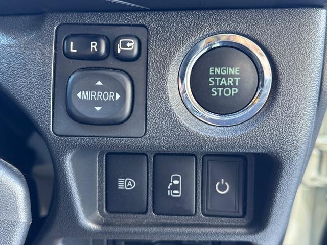 ハイエースワゴン GL ワンオーナー/ベッド/テーブル/床張り/特設ライトイエロー/バンパーガード/DEENコロラド/16AW/TOYOオープンカントリーRT/フリップダウンモニター/全方位カメラ/中古ハイエースカスタム(16枚目)