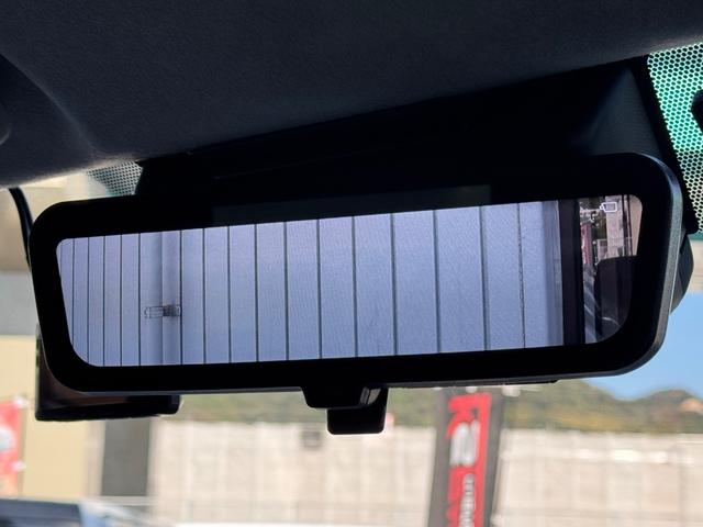 ハイエースワゴン GL ワンオーナー/ベッド/テーブル/床張り/特設ライトイエロー/バンパーガード/DEENコロラド/16AW/TOYOオープンカントリーRT/フリップダウンモニター/全方位カメラ/中古ハイエースカスタム(34枚目)