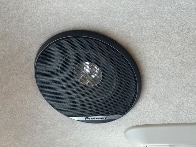 ハイエースワゴン GL ワンオーナー/ベッド/テーブル/床張り/特設ライトイエロー/バンパーガード/DEENコロラド/16AW/TOYOオープンカントリーRT/フリップダウンモニター/全方位カメラ/中古ハイエースカスタム(41枚目)