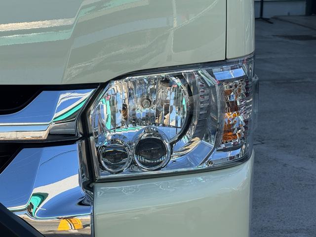 ハイエースワゴン GL ワンオーナー/ベッド/テーブル/床張り/特設ライトイエロー/バンパーガード/DEENコロラド/16AW/TOYOオープンカントリーRT/フリップダウンモニター/全方位カメラ/中古ハイエースカスタム(62枚目)