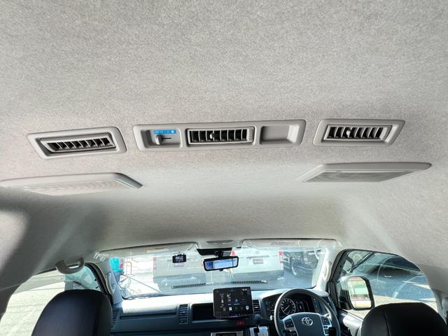 ハイエースコミューター スーパーロングＧＬ　未登録新車／ディーゼルターボ／１０人乗り３ナンバー構構造更済／１１インチディスプレイオーディオ／ＥＴＣ／前後カメラドラレコ／シートカバー／ローダウン／１６ＡＷ／フロントスポイラー／ＬＥＤテール／ＴＳＳ（13枚目）
