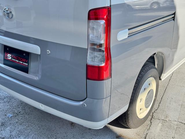 タウンエースバン GL 新車/Luana/スムースグレー/ツートンペイント/ベッドキット/床パネル/コーデュロイシートカバー/ウッドパネル/ナビ/ETC/バックカメラ/テーブル/キャンプ仕様/タウンエースカスタム/車中泊仕様(57枚目)