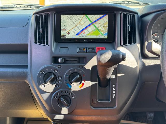 タウンエースバン GL 新車/Luana/スムースグレー/ツートンペイント/ベッドキット/床パネル/コーデュロイシートカバー/ウッドパネル/ナビ/ETC/バックカメラ/テーブル/キャンプ仕様/タウンエースカスタム/車中泊仕様(66枚目)