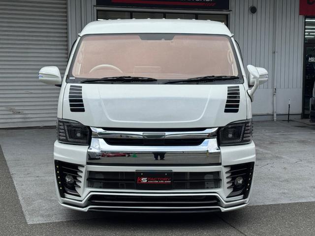 ハイエースバン スーパーGL ディーゼル/ダイナスティフルエアロ/ALPINEBIGX/11インチ/ベッドキット/フリップダウン/カーテン/インテリアパネル/LEDテール/ローダウン/ゼロブレイクファング/車中泊仕様/キャンプ仕様(14枚目)