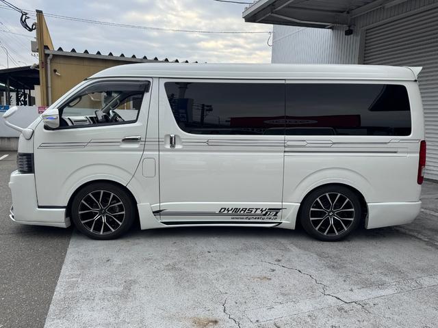 ハイエースバン スーパーGL ディーゼル/ダイナスティフルエアロ/ALPINEBIGX/11インチ/ベッドキット/フリップダウン/カーテン/インテリアパネル/LEDテール/ローダウン/ゼロブレイクファング/車中泊仕様/キャンプ仕様(17枚目)