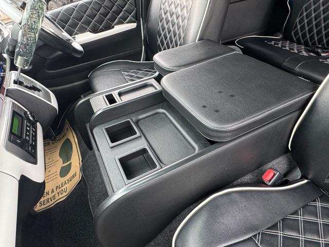 ハイエースバン スーパーGL ディーゼル/ダイナスティフルエアロ/ALPINEBIGX/11インチ/ベッドキット/フリップダウン/カーテン/インテリアパネル/LEDテール/ローダウン/ゼロブレイクファング/車中泊仕様/キャンプ仕様(76枚目)