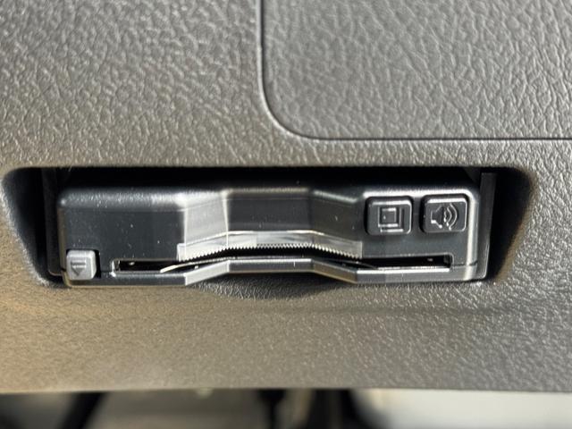 タウンエースバン ＧＬ　新車／Ｌｕａｎａ／ベッドキット／床パネル／ブラック内装カバー／シートカバー／ウッドパネル／ナビ／ＥＴＣ／バックカメラ／テーブル／キャンプ仕様／タウンエースカスタム／車中泊仕様新車／ＬＥＤヘッドランプ（27枚目）