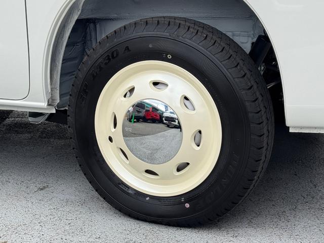 タウンエースバン ＧＬ　新車／Ｌｕａｎａ／ベッドキット／床パネル／ブラック内装カバー／シートカバー／ウッドパネル／ナビ／ＥＴＣ／バックカメラ／テーブル／キャンプ仕様／タウンエースカスタム／車中泊仕様新車／ＬＥＤヘッドランプ（43枚目）