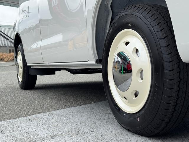 タウンエースバン ＧＬ　新車／Ｌｕａｎａ／ベッドキット／床パネル／ブラック内装カバー／シートカバー／ウッドパネル／ナビ／ＥＴＣ／バックカメラ／テーブル／キャンプ仕様／タウンエースカスタム／車中泊仕様新車／ＬＥＤヘッドランプ（44枚目）