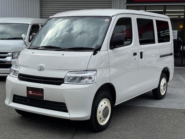 タウンエースバン ＧＬ　新車／Ｌｕａｎａ／ベッドキット／床パネル／ブラック内装カバー／シートカバー／ウッドパネル／ナビ／ＥＴＣ／バックカメラ／テーブル／キャンプ仕様／タウンエースカスタム／車中泊仕様新車／ＬＥＤヘッドランプ（46枚目）