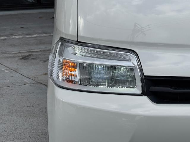 タウンエースバン ＧＬ　新車／Ｌｕａｎａ／ベッドキット／床パネル／ブラック内装カバー／シートカバー／ウッドパネル／ナビ／ＥＴＣ／バックカメラ／テーブル／キャンプ仕様／タウンエースカスタム／車中泊仕様新車／ＬＥＤヘッドランプ（55枚目）
