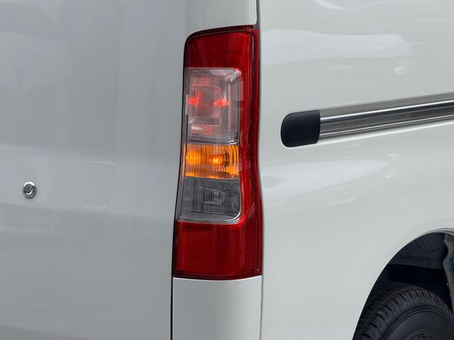 タウンエースバン ＧＬ　新車／Ｌｕａｎａ／ベッドキット／床パネル／ブラック内装カバー／シートカバー／ウッドパネル／ナビ／ＥＴＣ／バックカメラ／テーブル／キャンプ仕様／タウンエースカスタム／車中泊仕様新車／ＬＥＤヘッドランプ（62枚目）