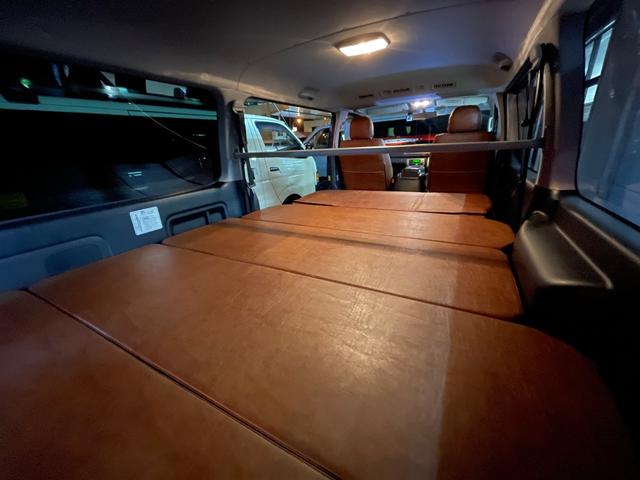 ハイエースバン リノカ/RENOCA/コーストライン/丸目フェイス/両側パワースライドドア/プッシュスタート/クラシックブラウン内装/新品ベッドキット/フルフラットベッド/リーンコロラド16AW/キャンピングカー仕様(6枚目)