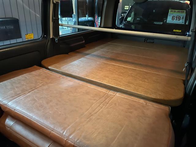 ハイエースバン リノカ/RENOCA/コーストライン/丸目フェイス/両側パワースライドドア/プッシュスタート/クラシックブラウン内装/新品ベッドキット/フルフラットベッド/リーンコロラド16AW/キャンピングカー仕様(7枚目)