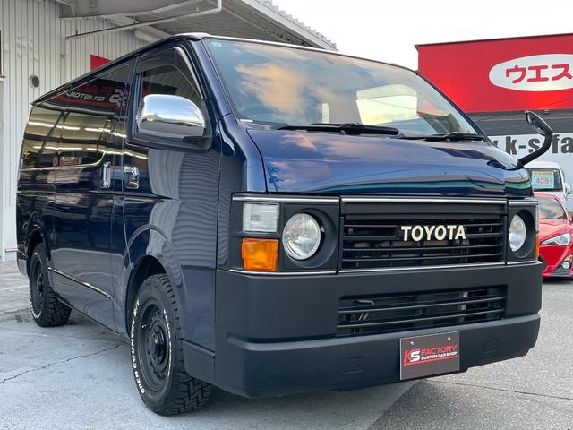 ハイエースバン リノカ/RENOCA/コーストライン/丸目フェイス/両側パワースライドドア/プッシュスタート/クラシックブラウン内装/新品ベッドキット/フルフラットベッド/リーンコロラド16AW/キャンピングカー仕様(9枚目)