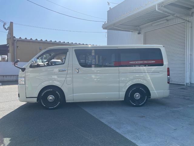 ハイエースバン