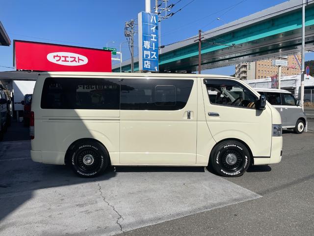 ハイエースバン