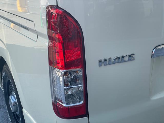 ハイエースバン