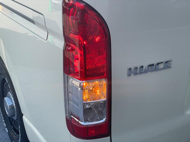 ハイエースバン