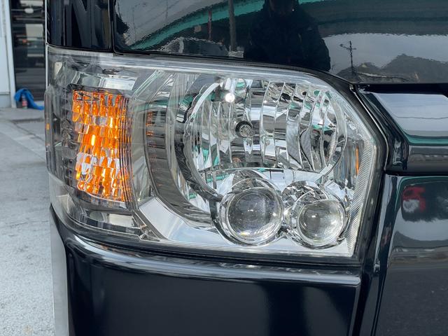 ハイエースバン スーパーＧＬ　ダークプライムＩＩ　ディーゼル車／ＡＬＰＩＮＥ／ＢＩＧＸナビ／モデリスタフルエアロ／ブラックカスタム／パワースライド／ヴァレンティテール／カミュラ１７ＡＷ／ファルケンタイヤ／ローダウン／ＥＴＣ／ハイエースカスタム（22枚目）