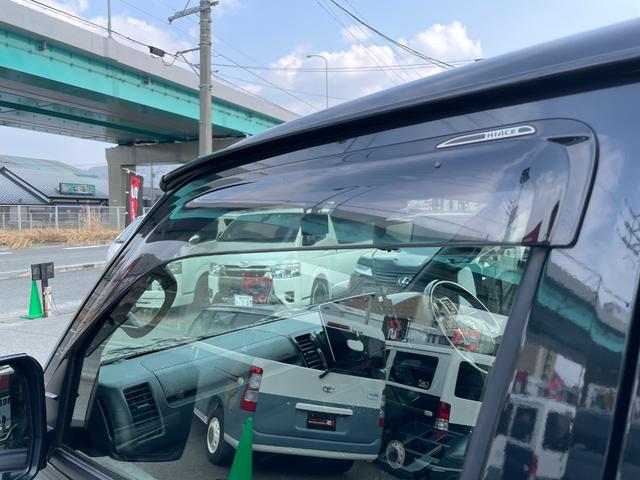 ハイエースバン スーパーＧＬ　ダークプライムＩＩ　ディーゼル車／ＡＬＰＩＮＥ／ＢＩＧＸナビ／モデリスタフルエアロ／ブラックカスタム／パワースライド／ヴァレンティテール／カミュラ１７ＡＷ／ファルケンタイヤ／ローダウン／ＥＴＣ／ハイエースカスタム（30枚目）