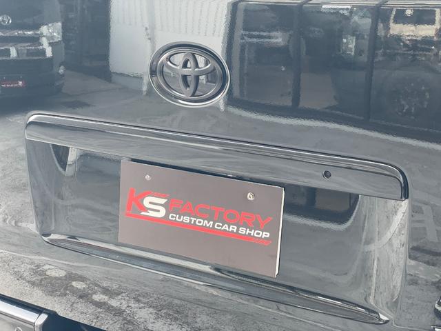 ハイエースバン スーパーＧＬ　ダークプライムＩＩ　ディーゼル車／ＡＬＰＩＮＥ／ＢＩＧＸナビ／モデリスタフルエアロ／ブラックカスタム／パワースライド／ヴァレンティテール／カミュラ１７ＡＷ／ファルケンタイヤ／ローダウン／ＥＴＣ／ハイエースカスタム（32枚目）