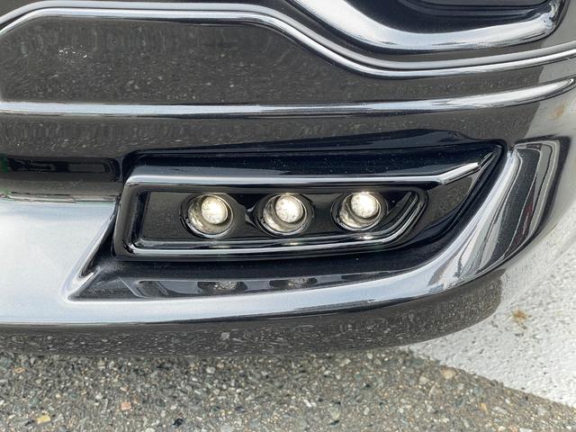 ハイエースバン スーパーＧＬ　ダークプライムＩＩ　ディーゼル車／ＡＬＰＩＮＥ／ＢＩＧＸナビ／モデリスタフルエアロ／ブラックカスタム／パワースライド／ヴァレンティテール／カミュラ１７ＡＷ／ファルケンタイヤ／ローダウン／ＥＴＣ／ハイエースカスタム（44枚目）